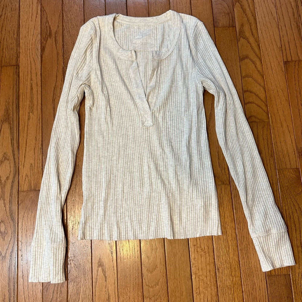 Aerie long sleeve